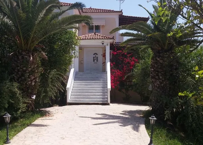 Апартаменты Aloisio's Estate